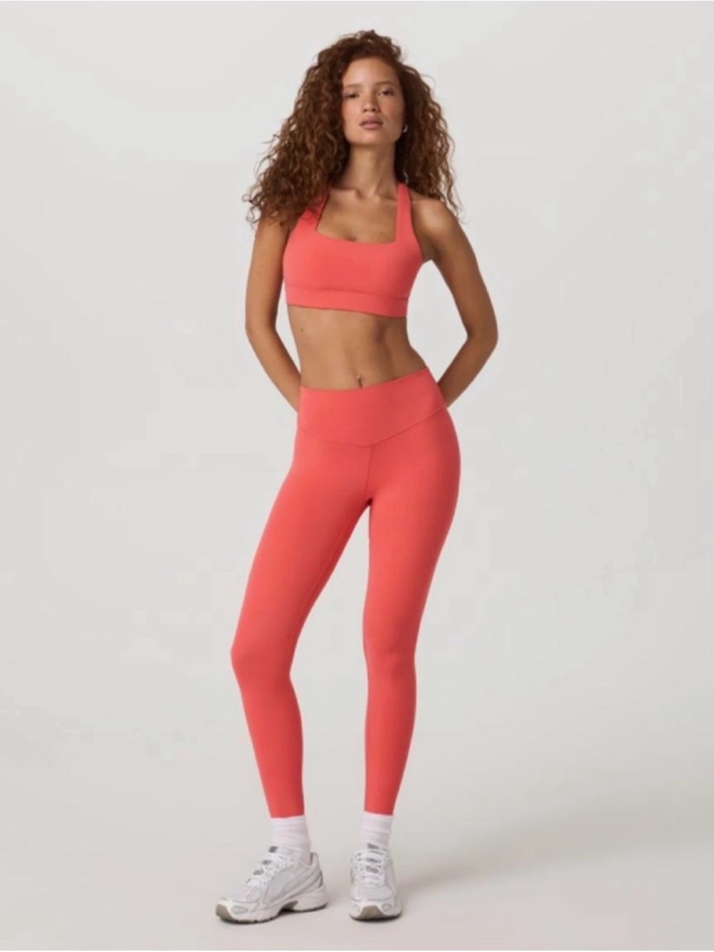 Vuori All the form leggings in coral regular